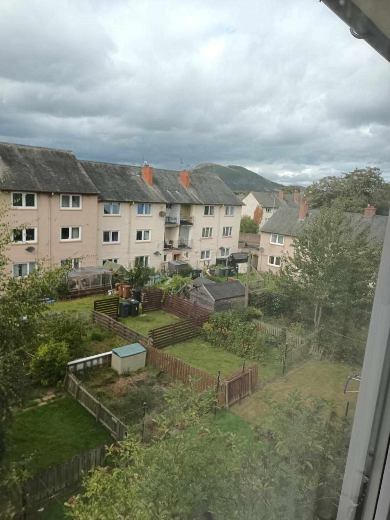 M&M Apartment In Edinburgh Eksteriør bilde